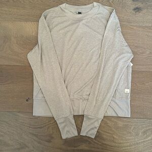 Unused Vuori medium grey long sleeve shirt